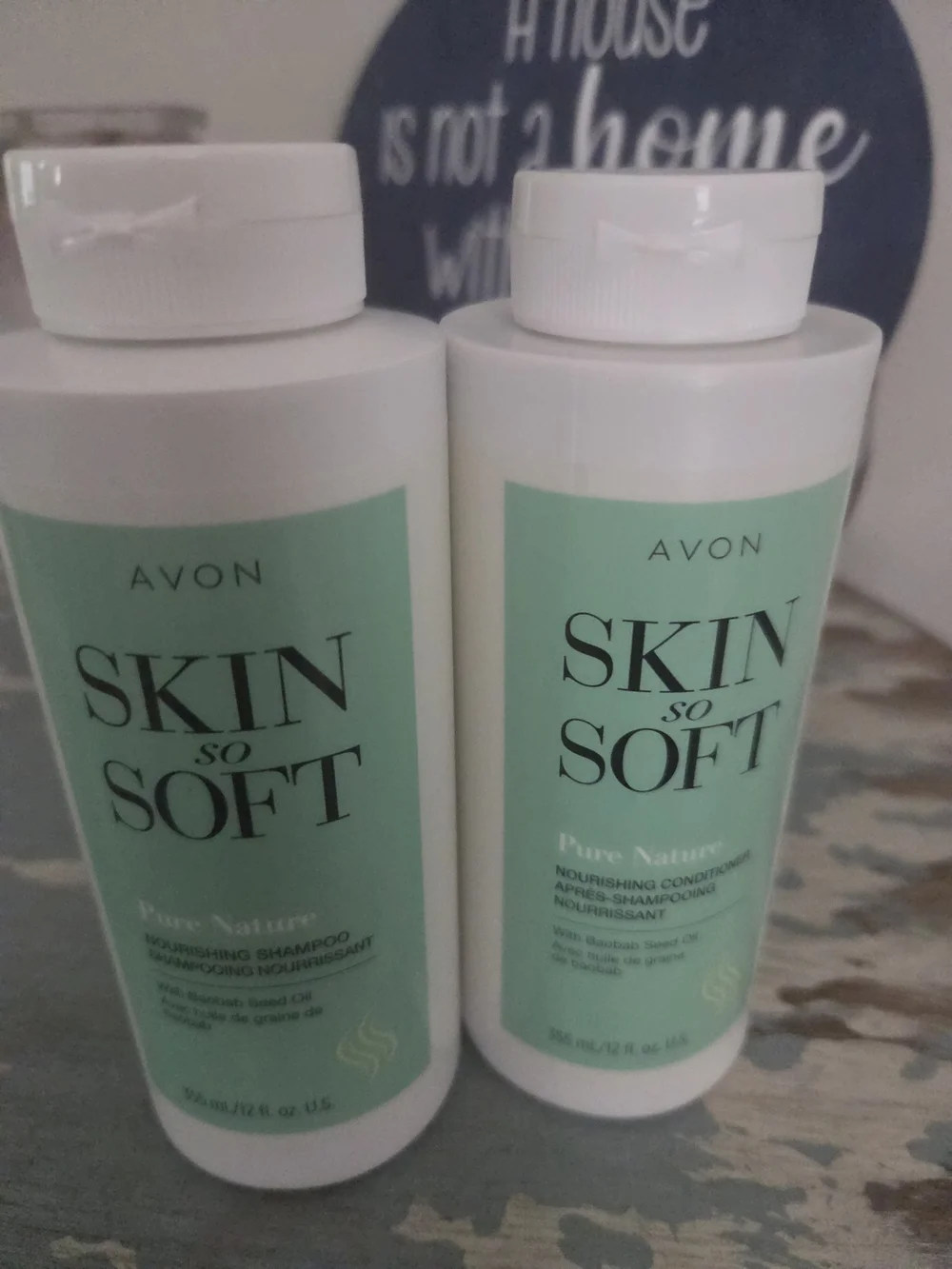 Avon Skin So Soft Moisturizing Cleanser in Mint Green